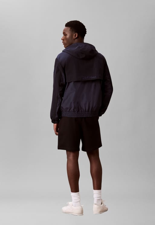 Calvin Klein – Bestickte Shorts aus Baumwoll-Frottee in Schwarz, 5 von 5
