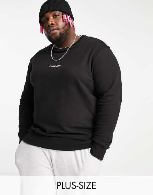 Calvin Klein Big & Tall - Exclusivité ASOS - Sweat à logo au centre - Noir