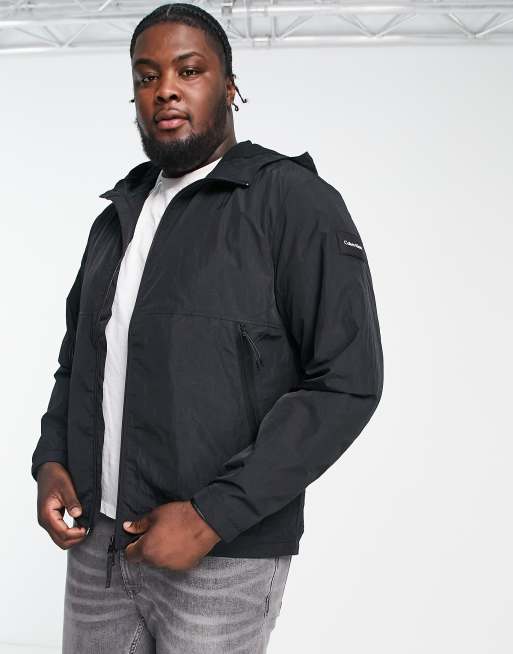 Calvin Klein Big & Tall – Jacke aus Nylon in Knitteroptik mit Kapuze in Schwarz 