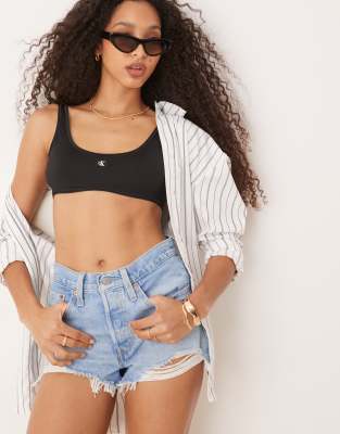 Calvin Klein - Bikini-Bralette in Schwarz mit Patch-Logo