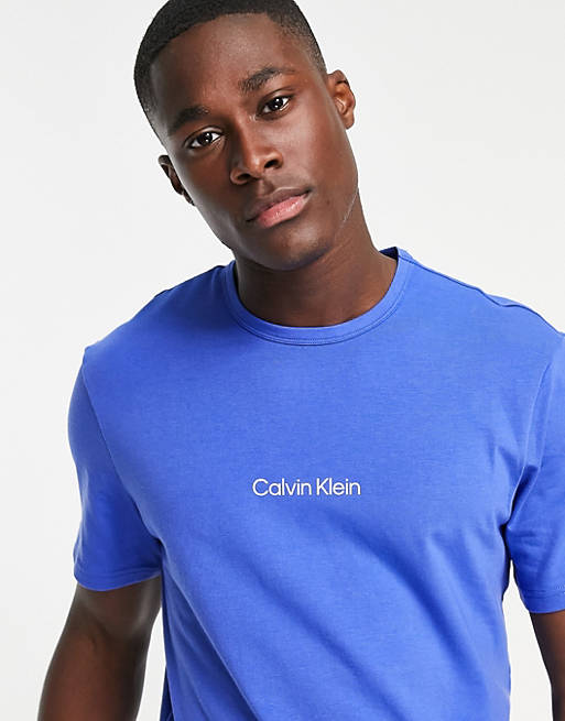 Almindeligt Tilføj til Baglæns Calvin Klein - Blå lounge-T-shirt med logo | ASOS