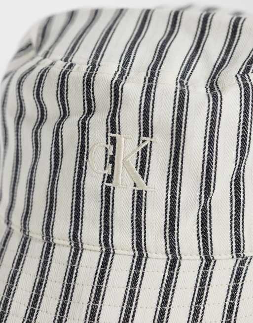 Calvin Klein - Bob à rayures - Noir et blanc, 2 de 3