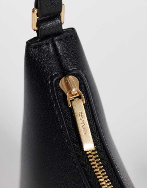 Calvin Klein - Borsa da spalla piccola nera con logo laminato, 3 di 4