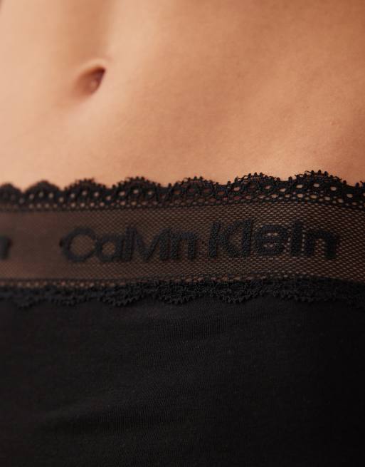Calvin Klein – Boyshorts aus Baumwolle mit Spitzenbesatz in Schwarz, 2 von 3