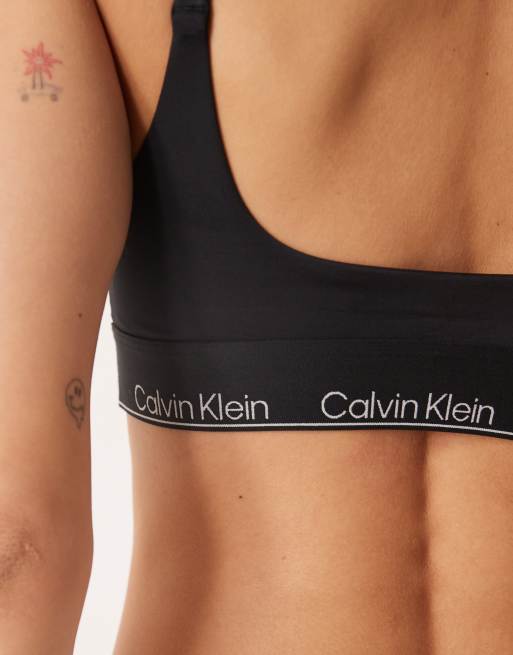 Calvin Klein – Bustier-Bikinioberteil in Schwarz mit Logoband und eckigem Ausschnitt, 2 von 4
