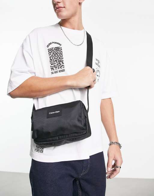 Calvin Klein - Camera bag nera con logo