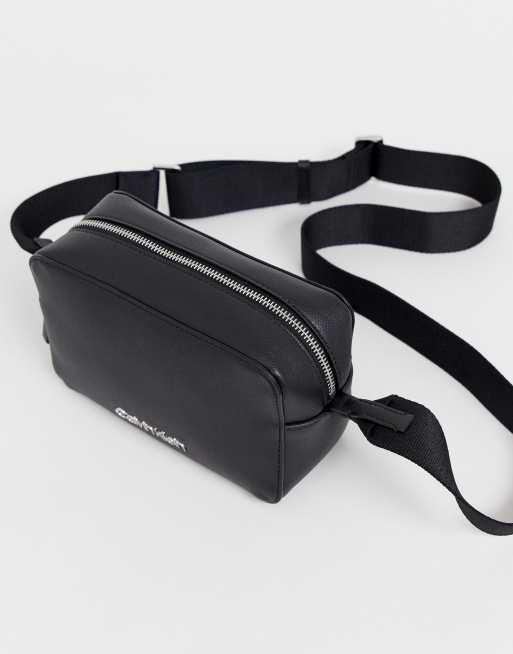 Thick strap best sale camera bag