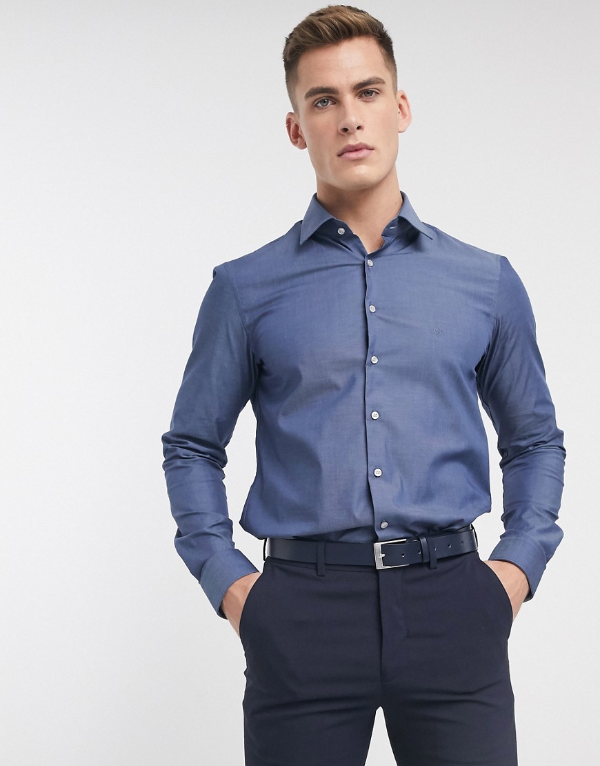 Calvin Klein - camicia slim elasticizzata in popeline-blu