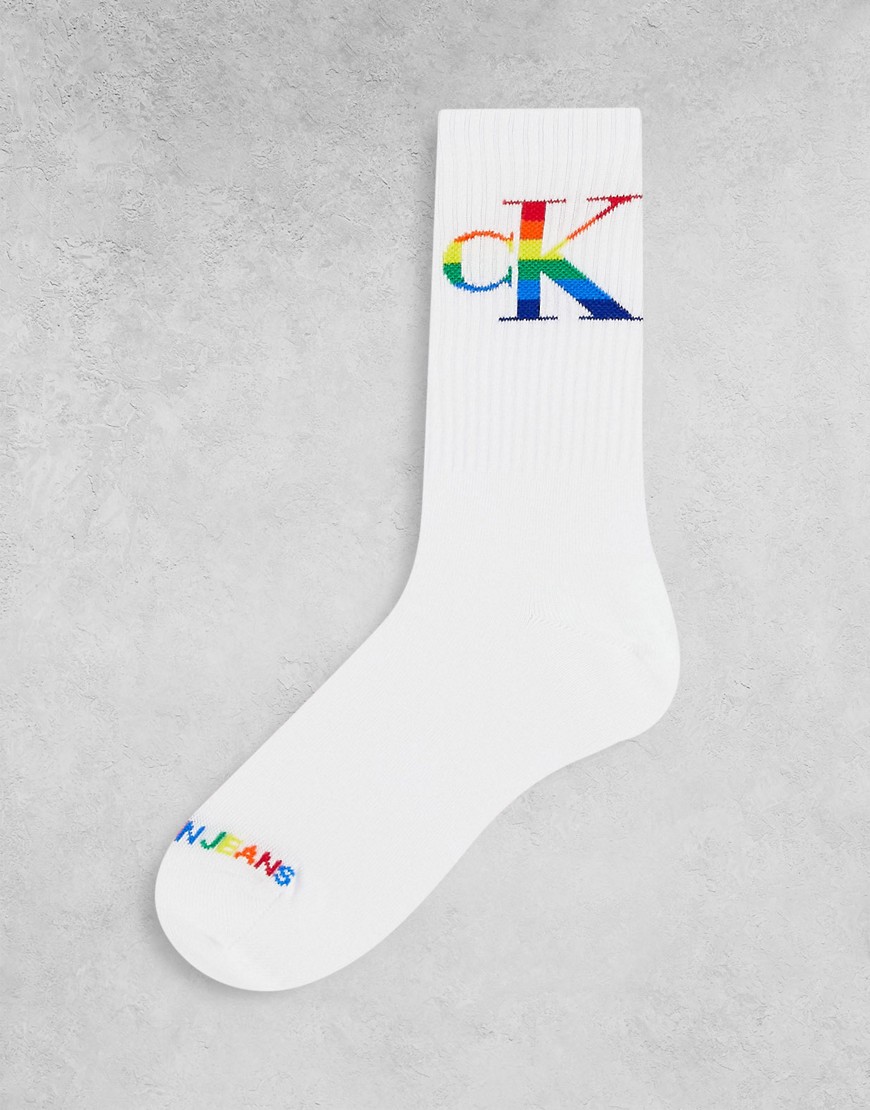 Calvin Klein - CK Jeans - Korte sokken met regenbooglogo in wit