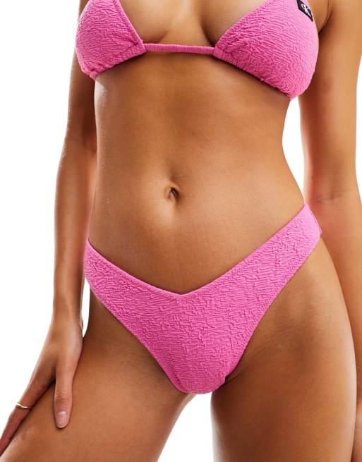 Calvin Klein – CK Monogram – Strukturierte Bikinihose in kräftigem Rosa