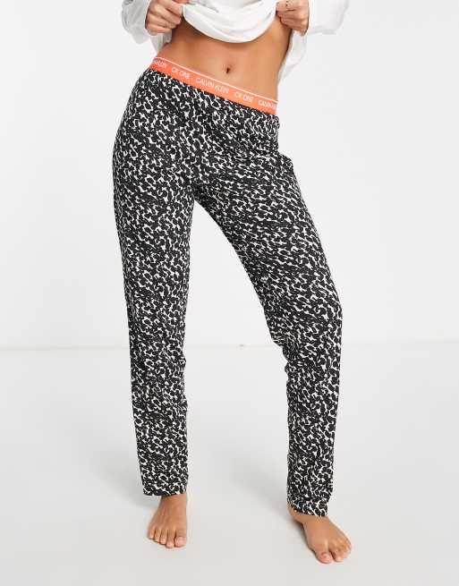 Calvin klein 2024 leopard leggings