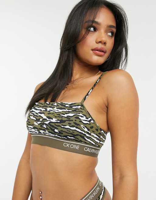 Calvin Klein - CK One Micro - Ensemble non doublé à imprimé animal - Vert pin, 2 de 2