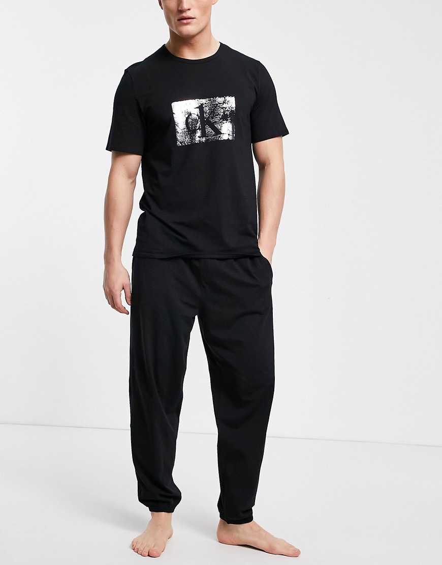 Calvin Klein CK One pajama set in black