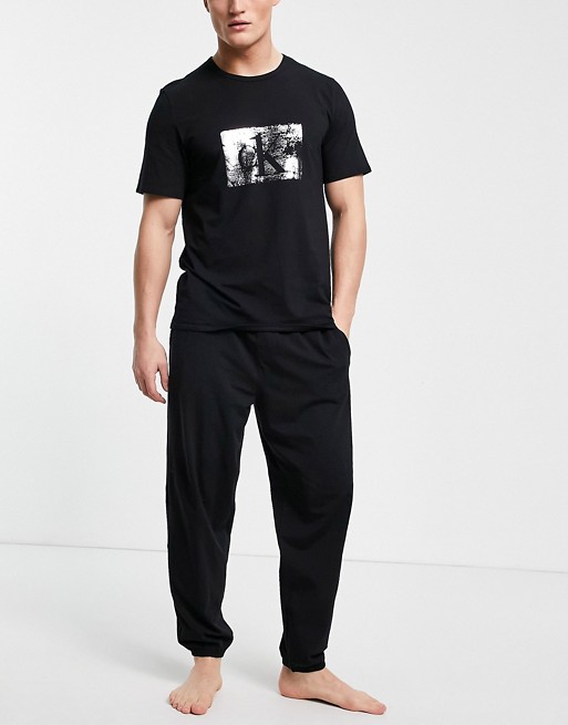 Calvin Klein CK One pyjama set in black