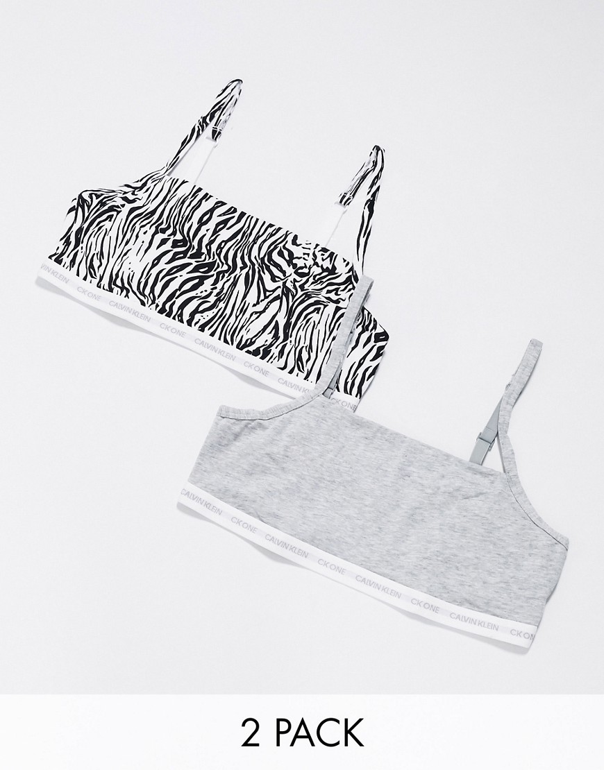 Calvin Klein - CK One - Set van 2 naadloze katoenen bralettes met logo in grijs / dierenprint-Multikleur