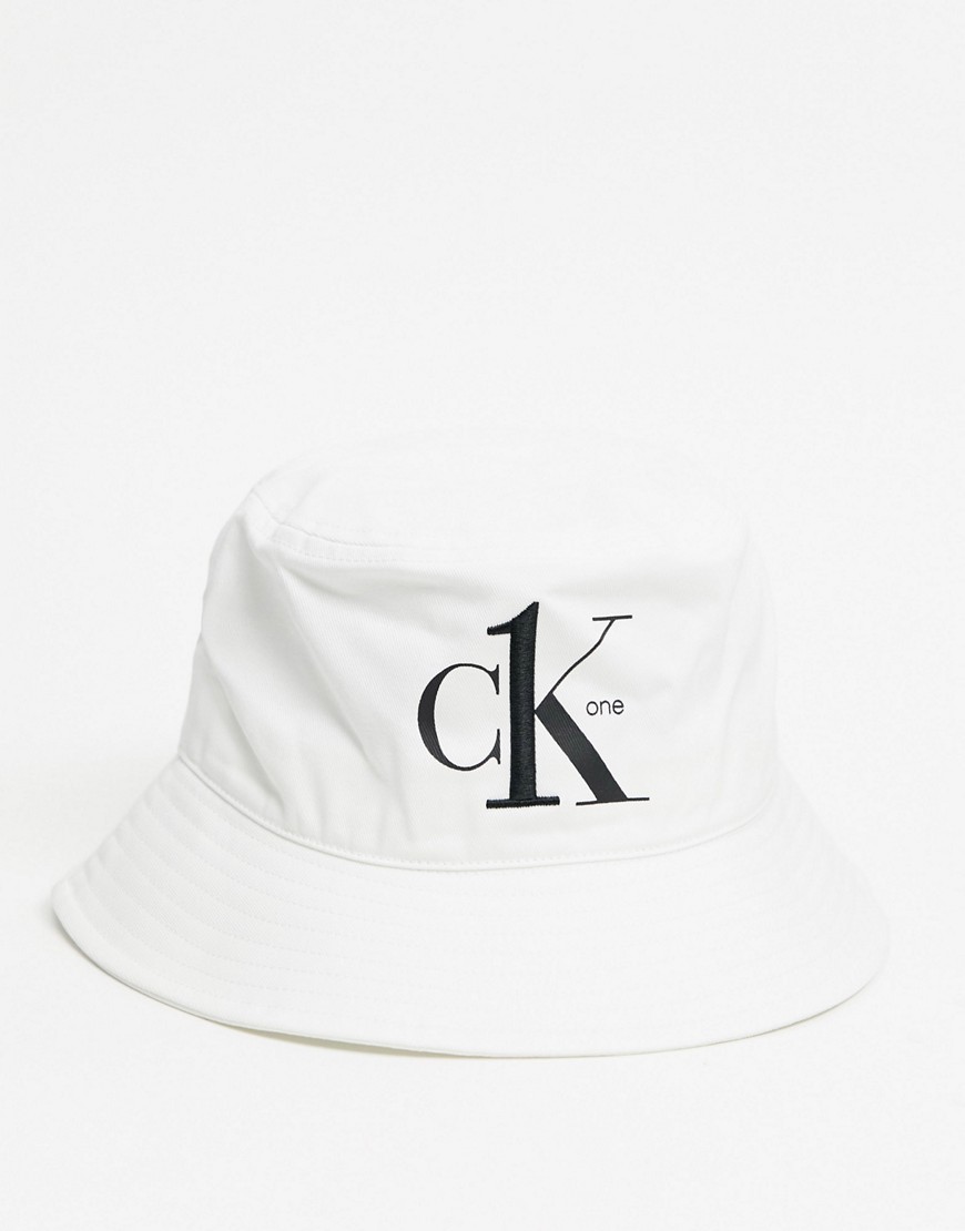 Calvin Klein ck1 bucket hat-White