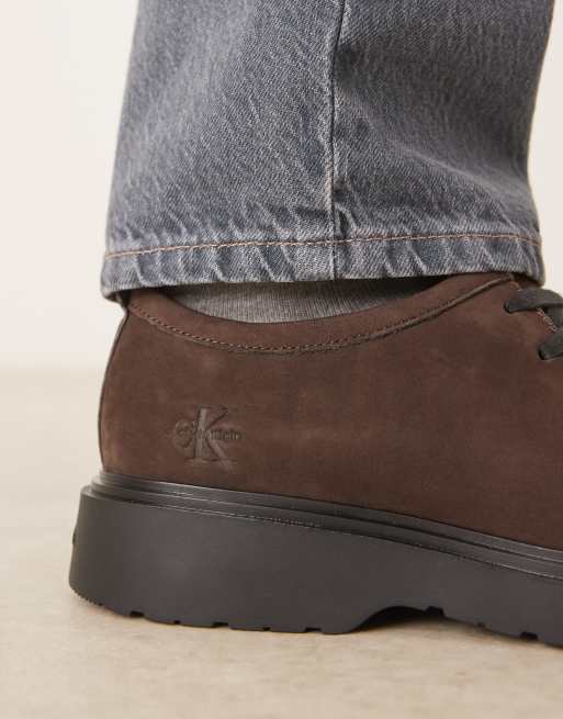 Calvin Klein – Combat-Schuhe zum Schnüren aus Wildleder in Schokobraun, 2 von 4