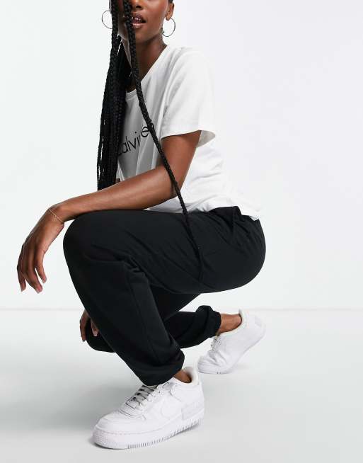 Calvin Klein Cotton logo detail sweatpants in black - BLACK