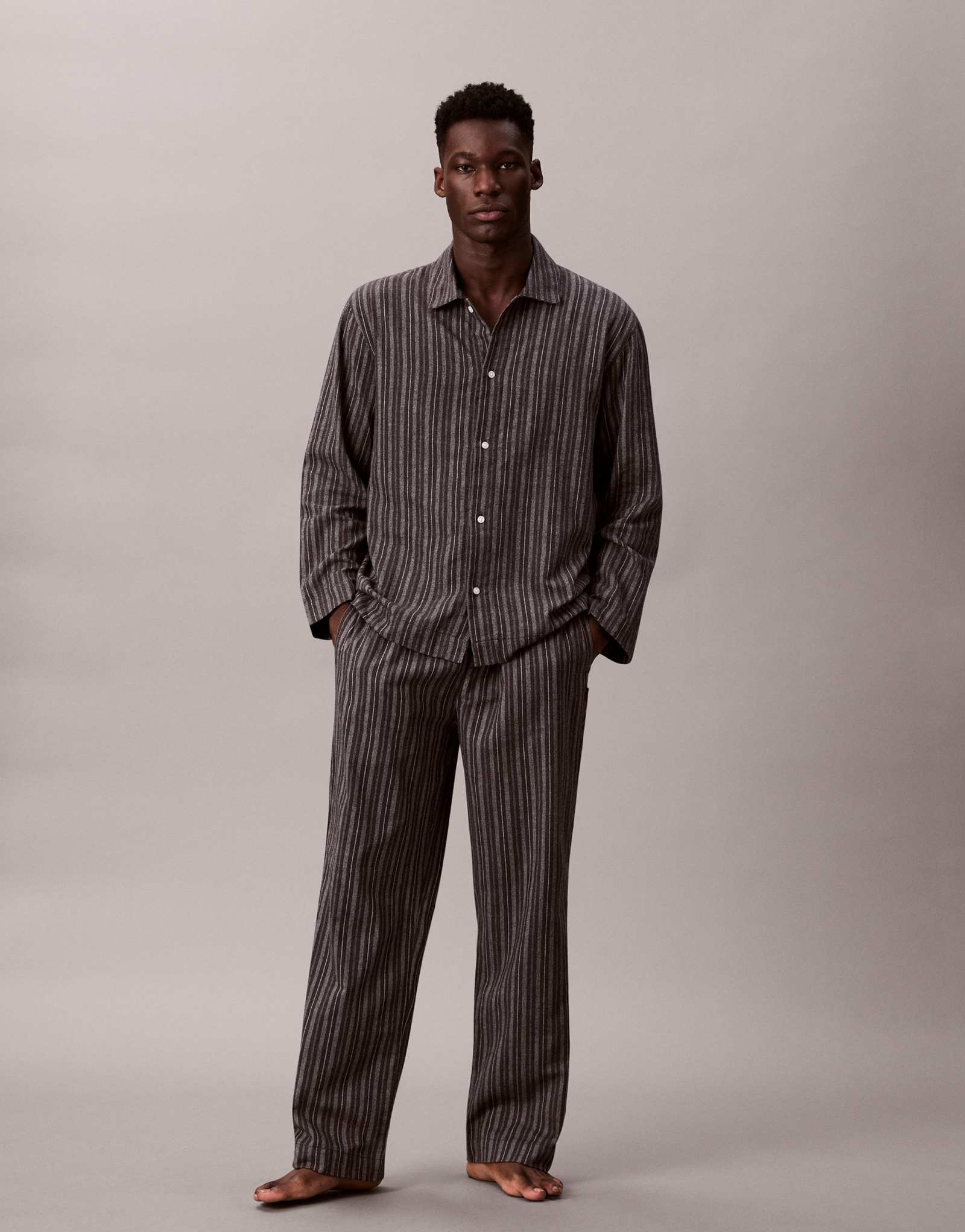 Хлопчатобумажные пижамные штаны Calvin Klein в темную полоску