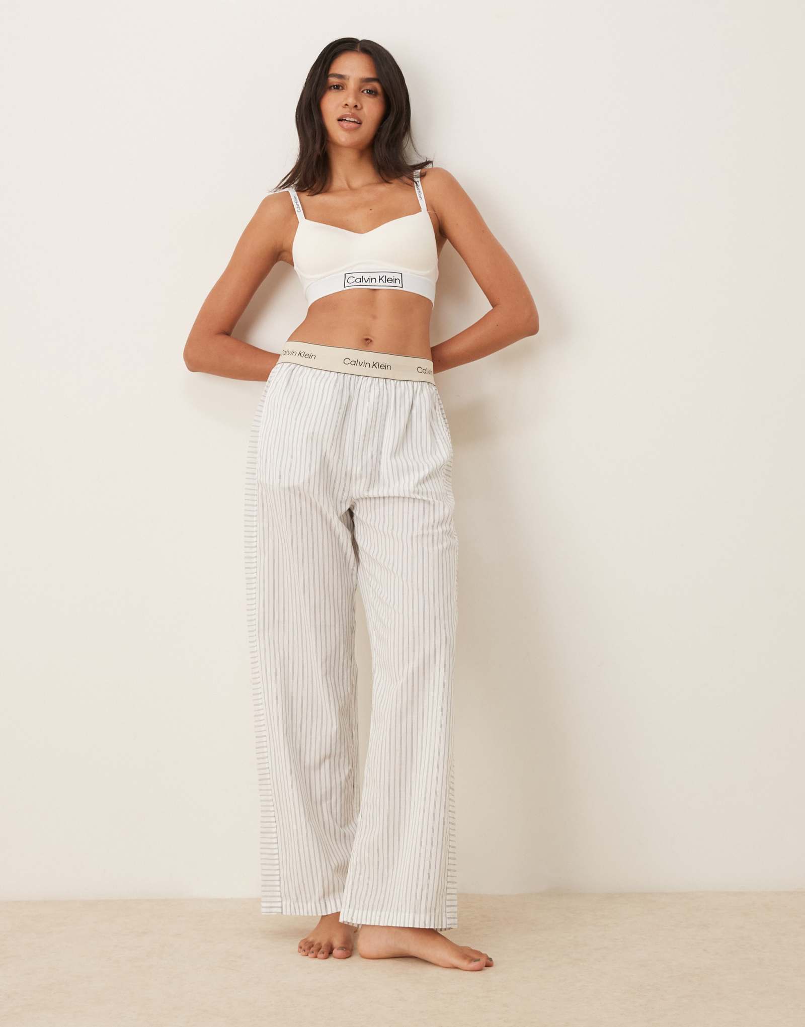 Пижамные штаны из хлопкового поплина Calvin Klein в белую и серую полоску