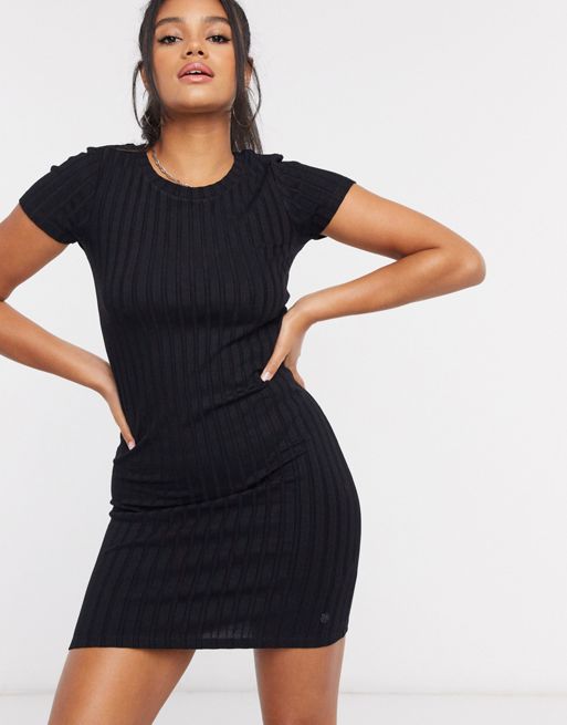 Calvin Klein – Czarna prążkowana sukienka mini | ASOS