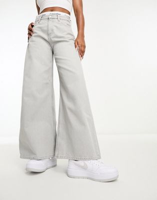 Calvin Klein low rise wide leg jean in light wash denim - ASOS Price Checker