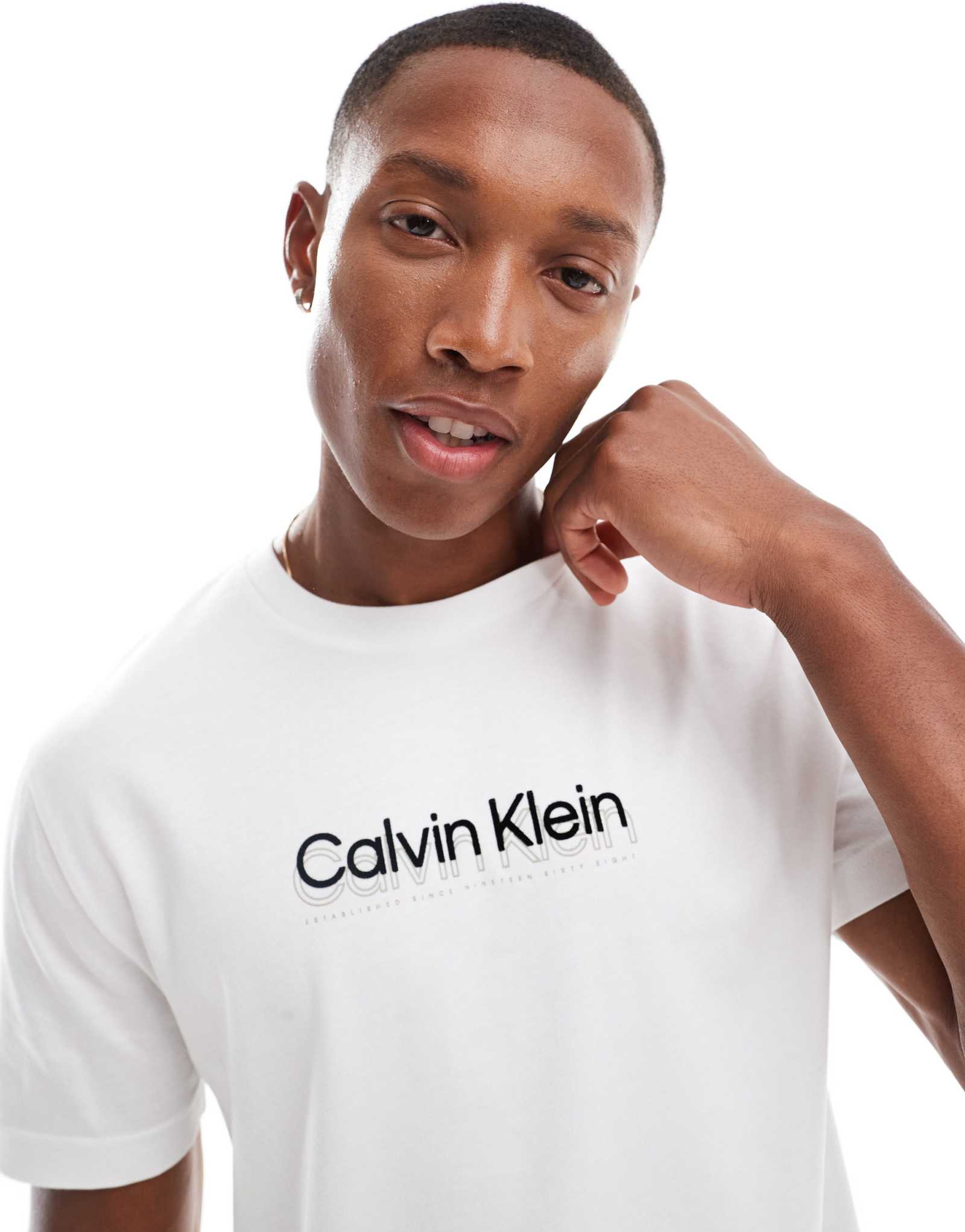 Футболка с двойным логотипом Calvin Klein белого цвета