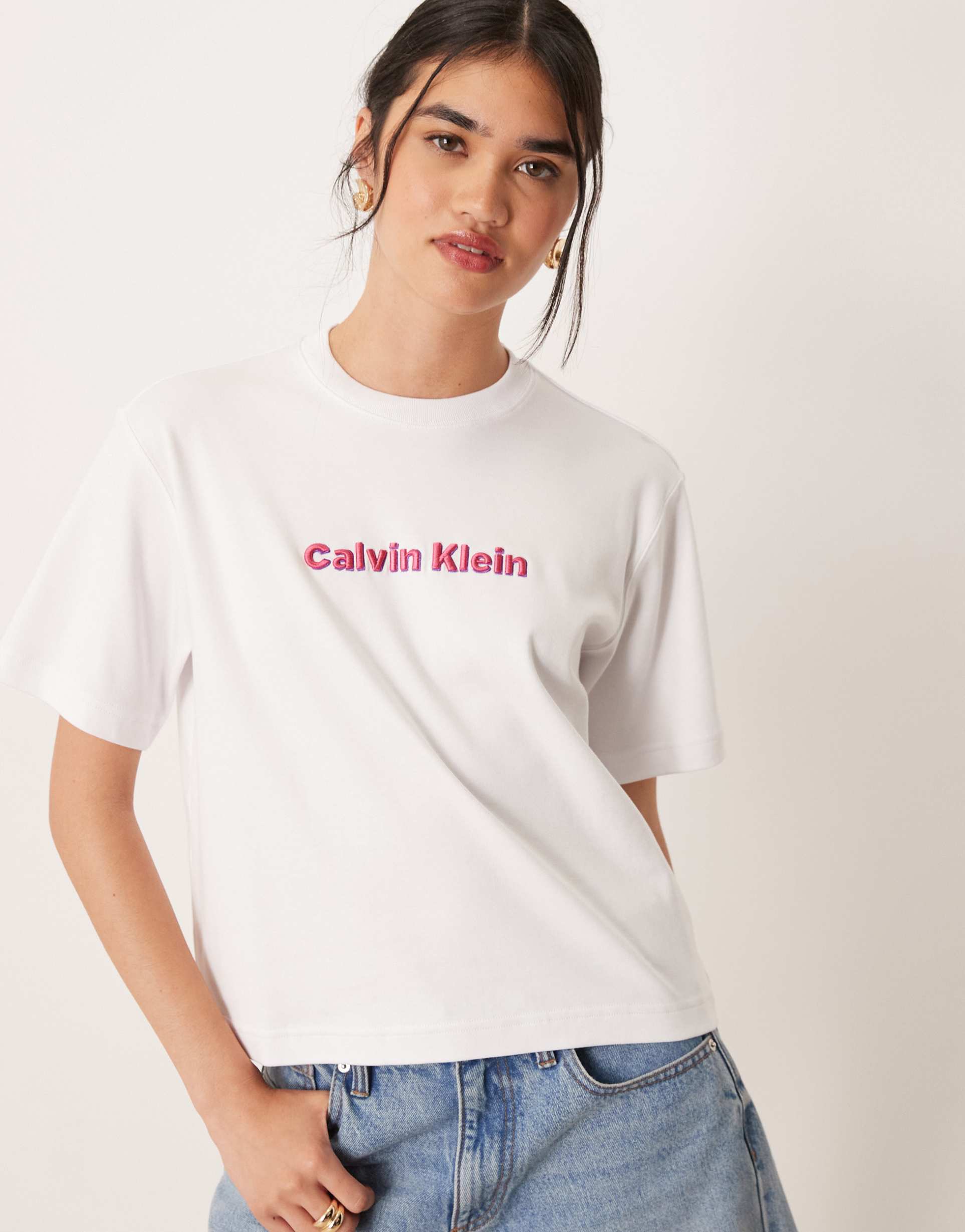 calvin klein embroidery logo t-shirt in white and pink