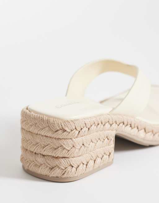 Calvin Klein – Espadrille-Sandalen in Beige mit Zehensteg und Blockabsatz, 3 von 4