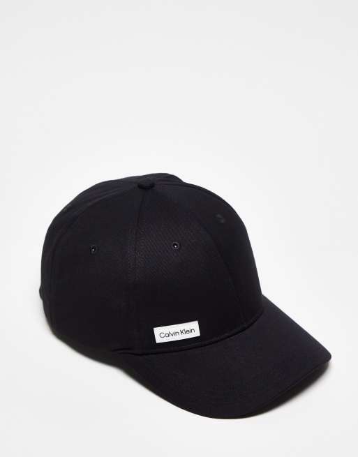 Calvin Klein – Essential – Svart keps med logga