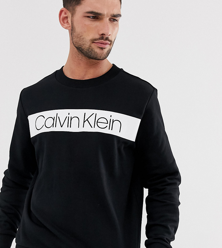 Calvin Klein - Felpa nera con logo a righe - In esclusiva per ASOS-Nero