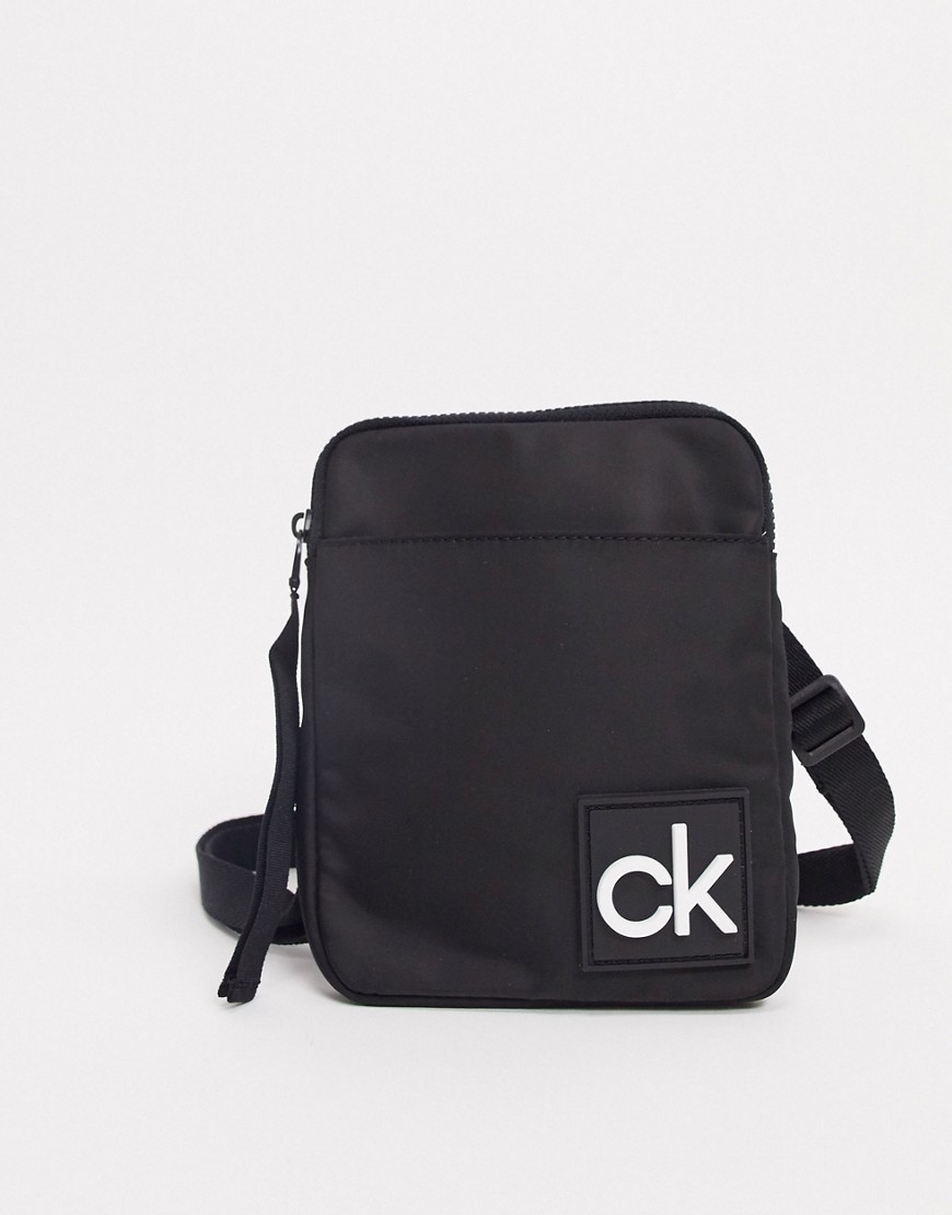 Calvin Klein - Flight tas in zwart met logo