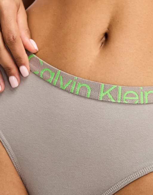 Calvin Klein – Future Shift – Grå stringtrosor med hög midja och kontrastfärgad logga på midjebandet, 2 av 4