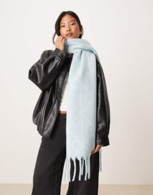 Calvin Klein - Gebürsteter Schal in Eisblau mit Emblem-Print