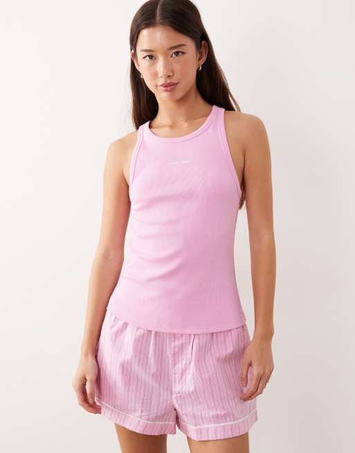 Calvin Klein – Gerippter Valentinstag-Pyjama in Rosa, bestehend aus Tanktop und Shorts