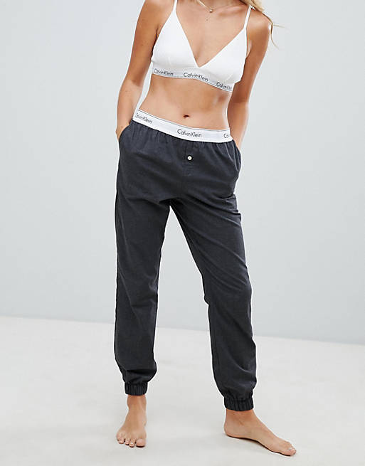 Calvin Klein – Gewebte Pyjama-Hose aus Baumwolle | ASOS