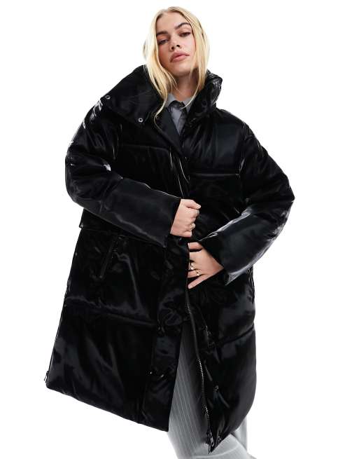 Calvin Klein – Glänzende Steppjacke in Schwarz