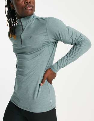 activewear tops
