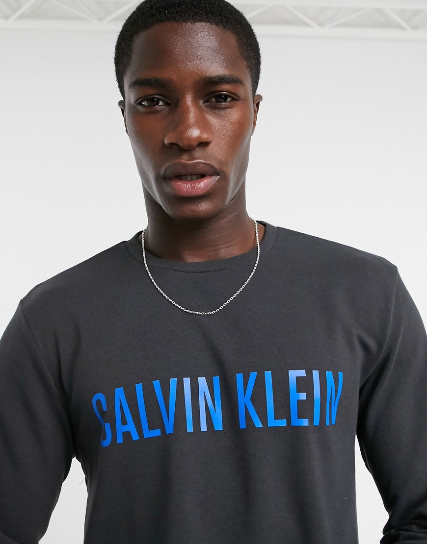 Calvin Klein – Grå sweatshirt med logga