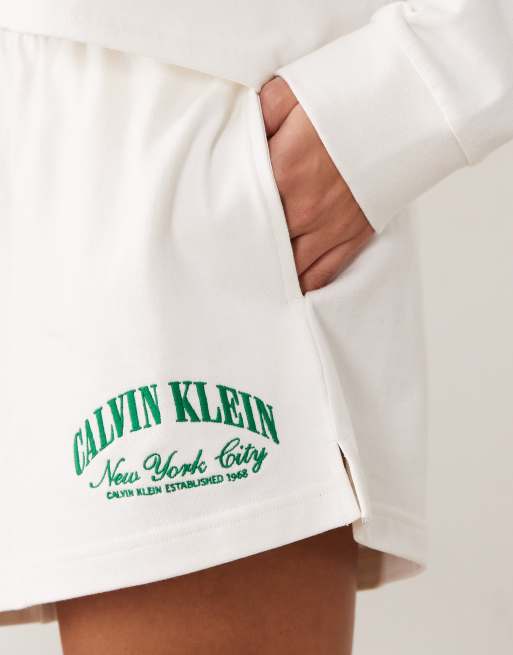 Calvin Klein – Gräddvita shorts i jersey med logga, del av set, 5 av 6