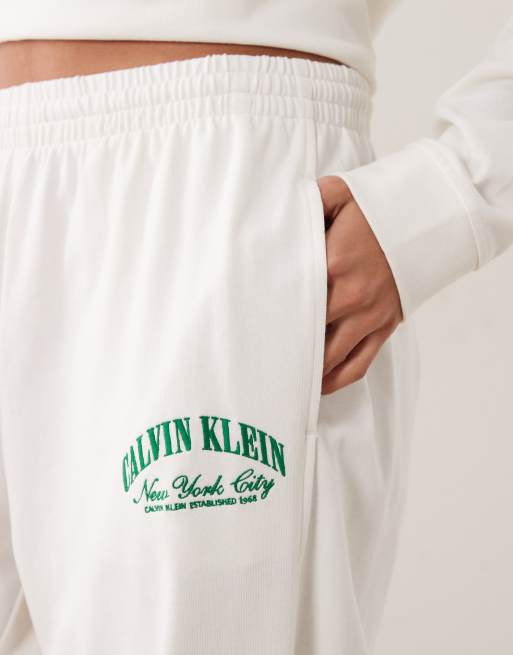 Calvin Klein – Gräddvita sweatpants i jersey med logga, del av set, 5 av 5