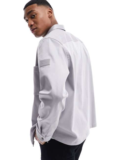 Calvin Klein – Hemdjacke aus Baumwolle in Hellgrau mit 3D-Taschen