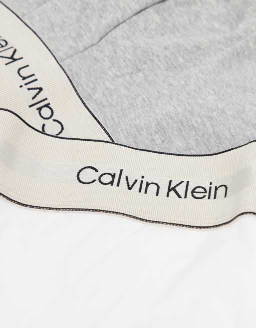 Calvin Klein - Heritage Cotton - Pakke med 3 par boksershorts i hvid/grå/beige, 2 af 3