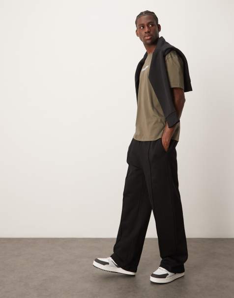 Calvin Klein – Hero – Oliwkowozielony T-shirt z logo - view 1