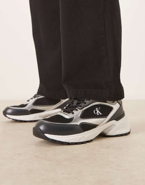 Calvin Klein - Hike Runner - Sneakers van mesh met veters in zwart met zilveren detail - view 1