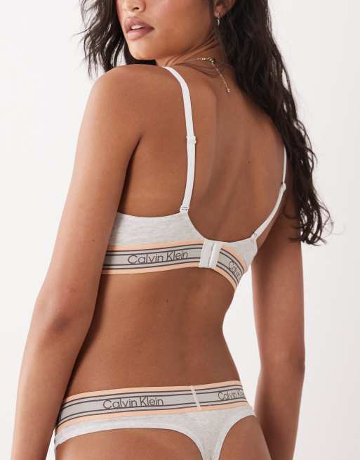 Calvin Klein – Icon Cotton Modal – Tanga in Weiß, 4 von 4