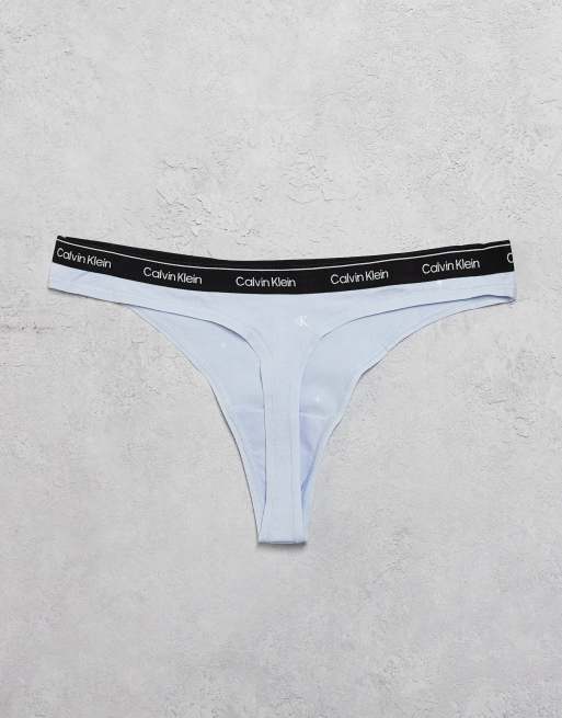 Calvin Klein - Icon Logo - Pakke med 7 par hvide/blå g-strenge med sorte taljebånd, 2 af 3