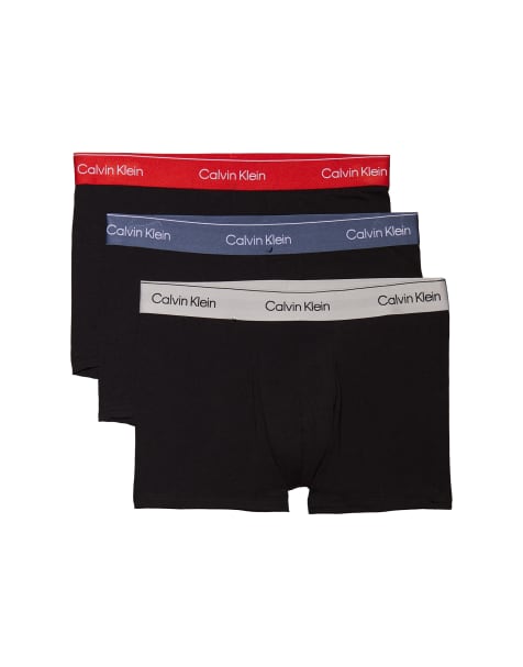 Calvin Klein – Icon – Zestaw 3 par czarnych bawełnianych bokserek ze stretchem z taśmą w pasie w kolorze czerwonym, szarym i niebieskim - view 1