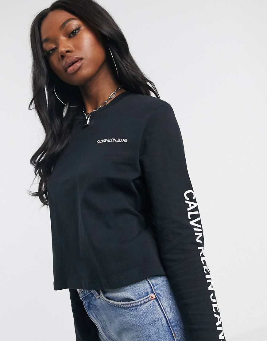 Calvin Klein - Institutional - Cropped T-shirt met lange mouwen en logo-Zwart
