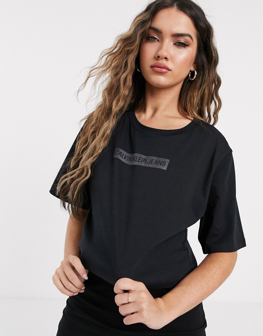Calvin Klein Institutional metallic box logo relaxed t-shirt-Black